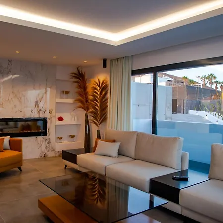 Villa Infinity *