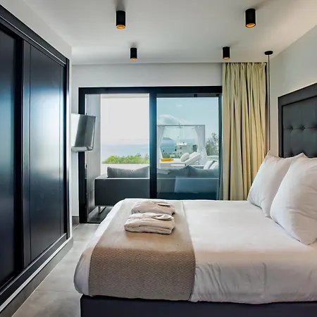 Villa Infinity *